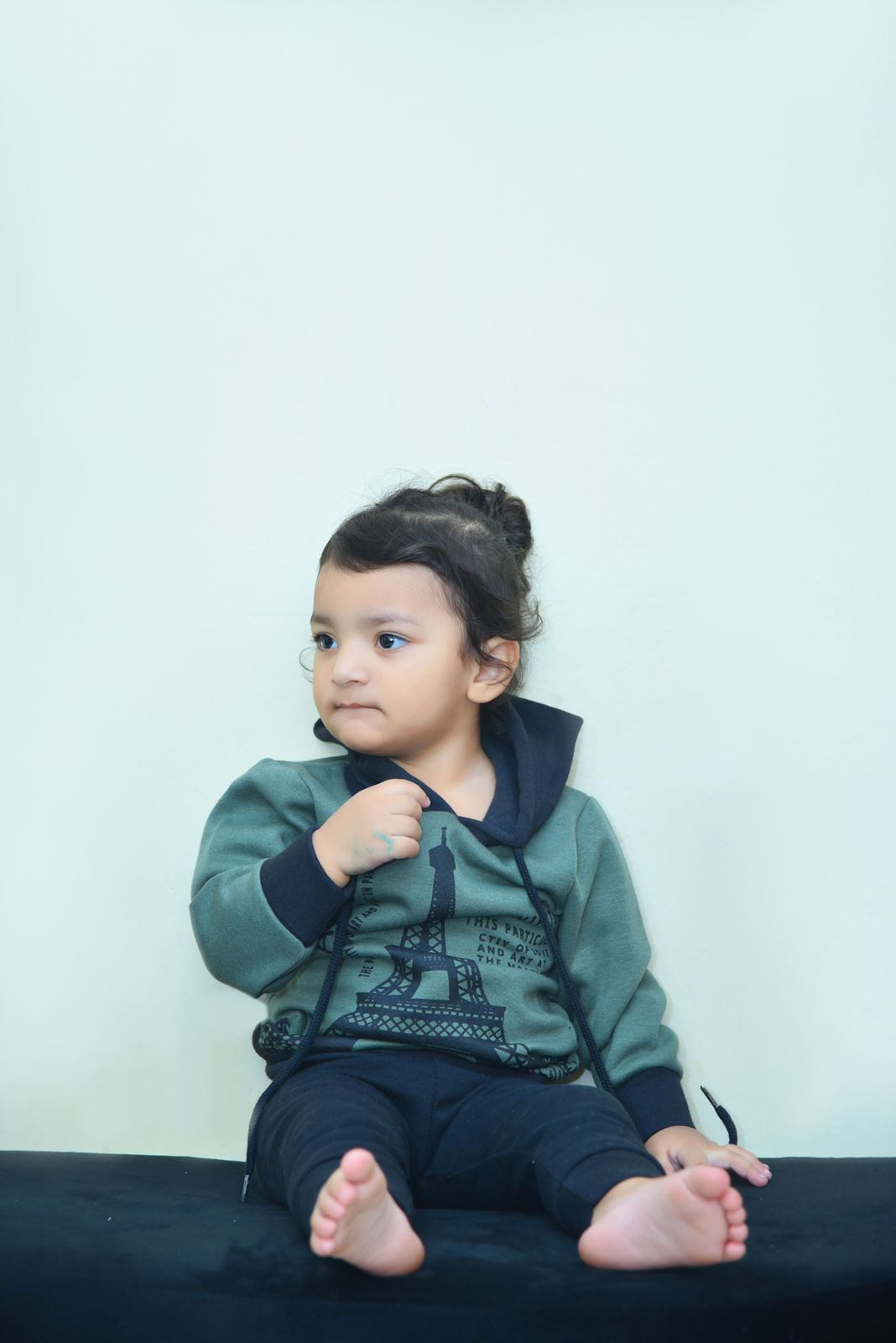 Fleece Fabric Green Paris  Printed Hoodie Suit  ( Each )