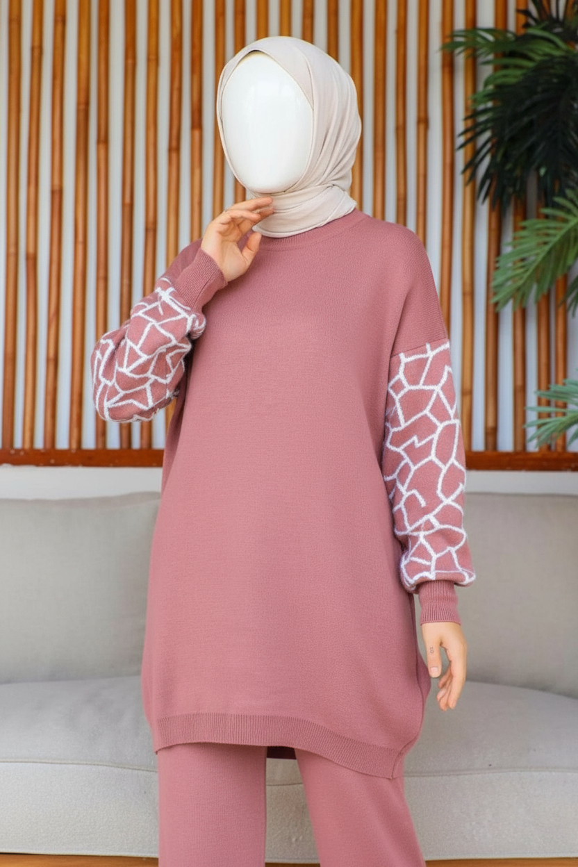 Winter Graffe Printed Long Sleeves 2 PC Co-Ord Set For Women