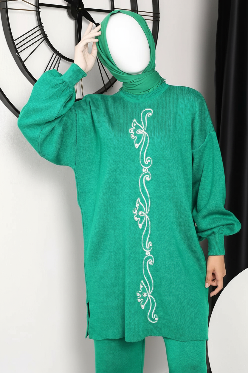 Winter C-Green Floral Printed Long Sleeves 2 PCs Co-Ord Set (Copy)